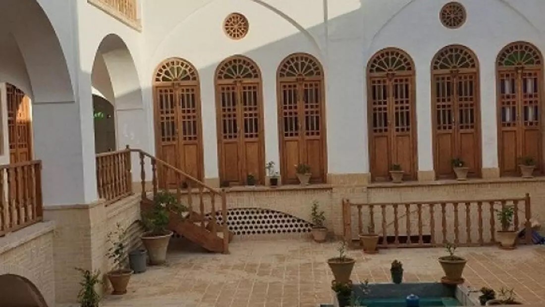 PGTG-Givak-Traditional-Hotel-Kashan-Iran01