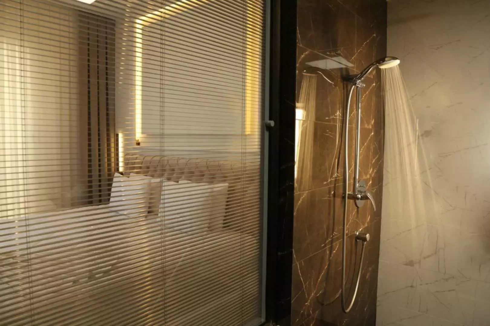 PGTG-Royal-Palace-Hotel-Tabriz-Iran03