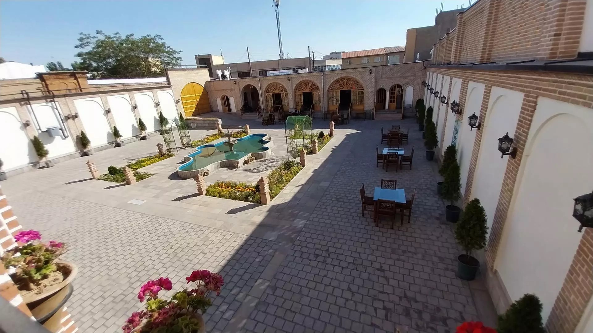 PGTG-Sorkheyi-Traditional-Hotel-Tabriz-Iran02
