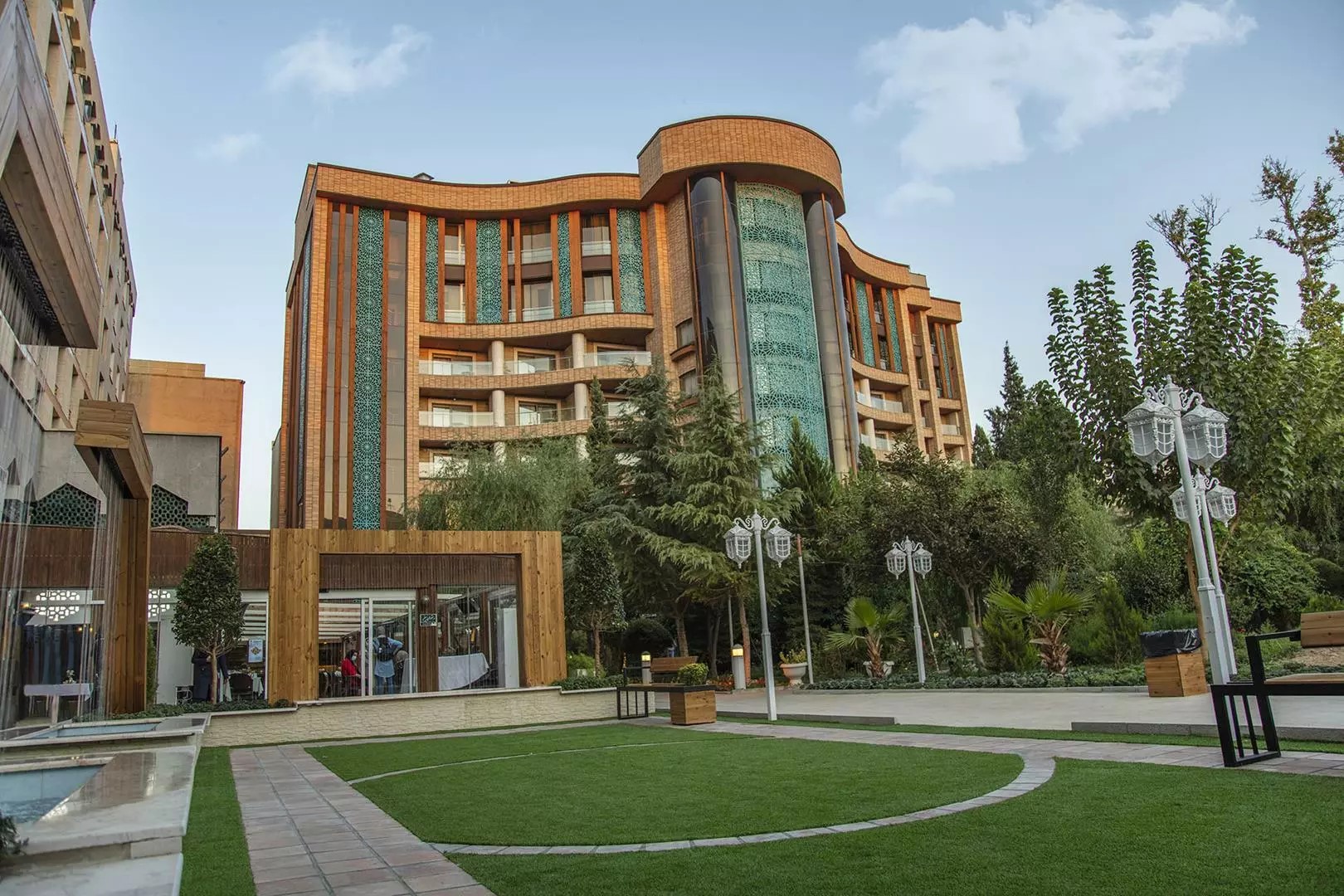 PGTG_Kowsar_Hotel_Isfahan_Iran02