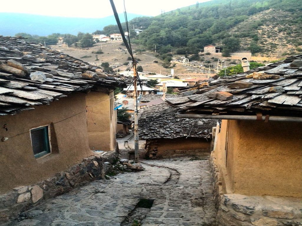 Kandelous Village